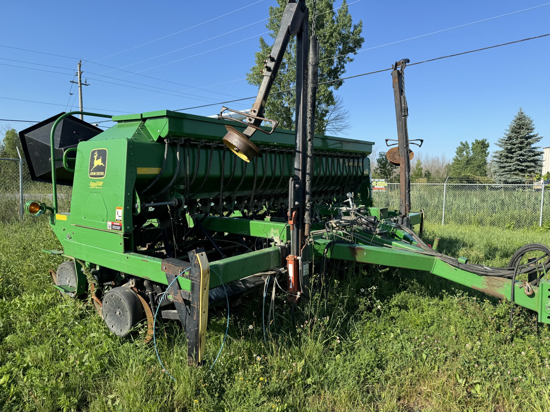 2000 John Deere 1560 Image 3