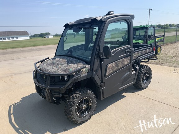 Photo of 2024 John Deere XUV 835R