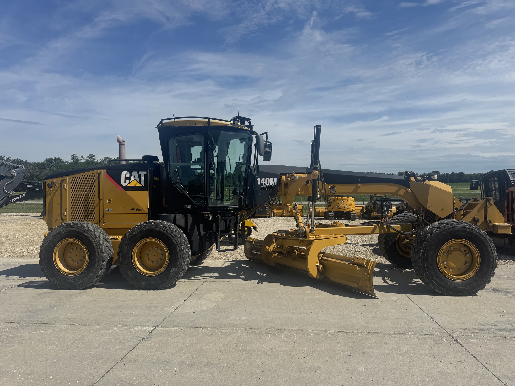 2011 Caterpillar 140M VHP+ Image 1