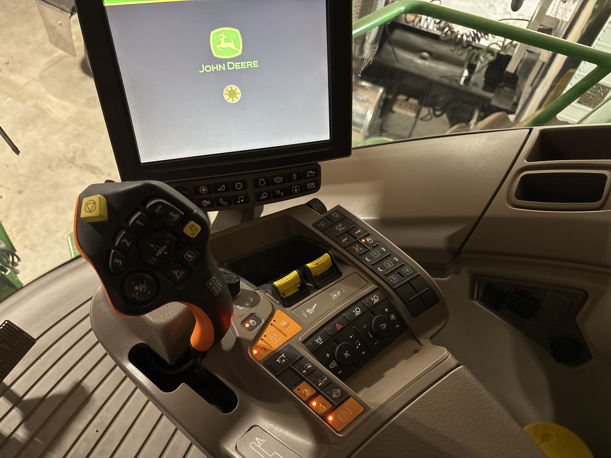 Used 2021 John Deere S770 Combines at Koenig Equipment in Oxford, OH - PhotoXL4