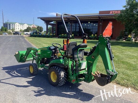 Photo of 2023 John Deere 1025R