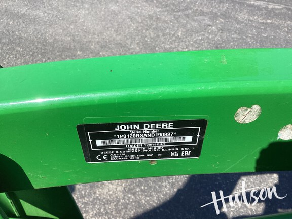 Photo of 2023 John Deere 1025R