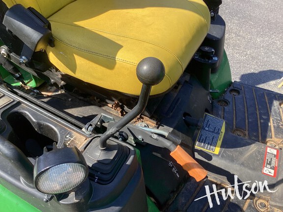 Photo of 2023 John Deere 1025R