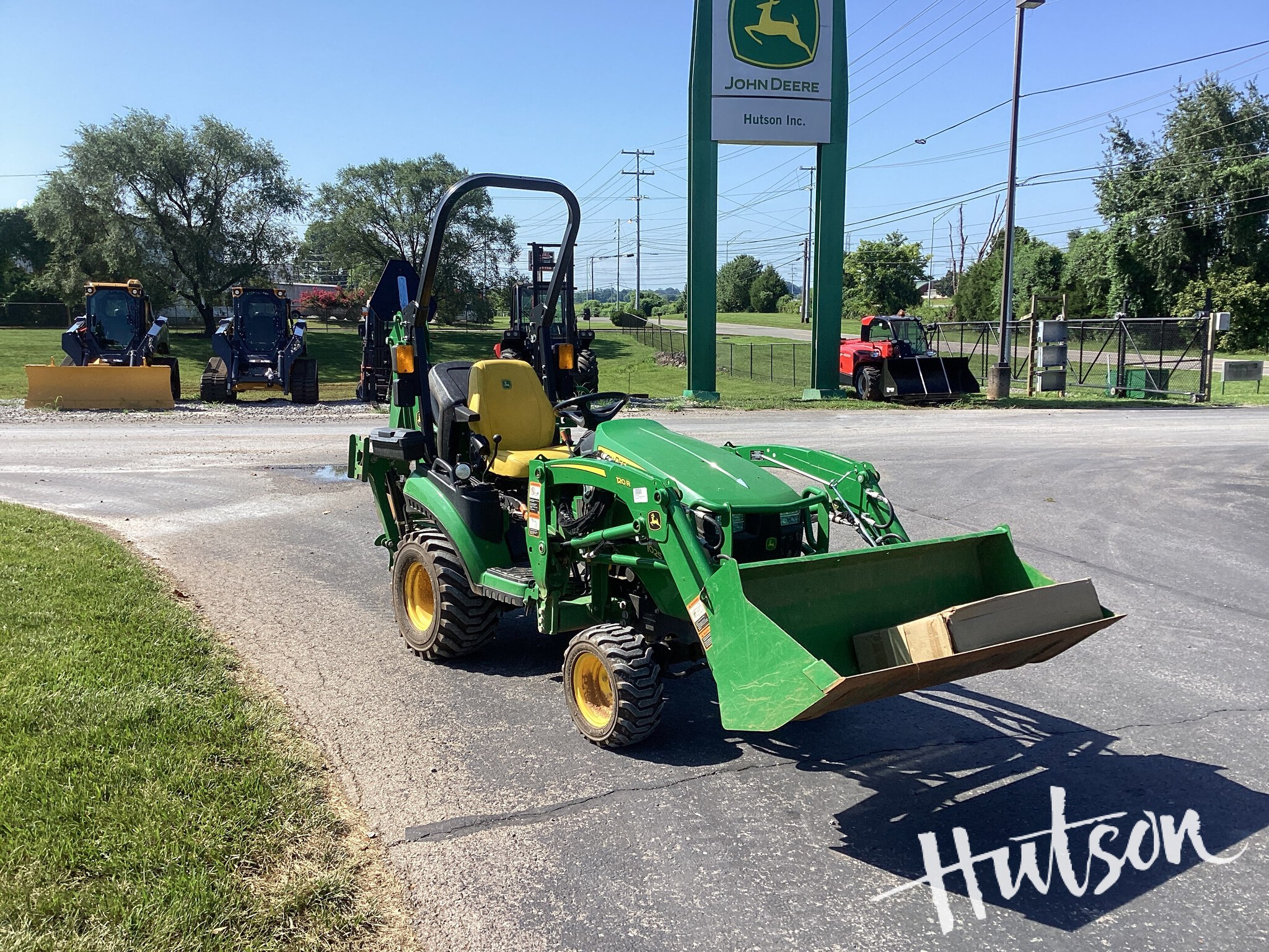 2023 John Deere 1025R