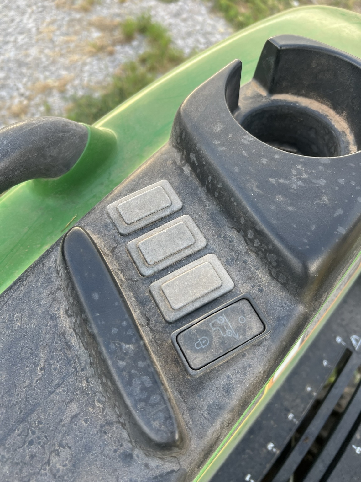 2007 John Deere 4120 Image 7