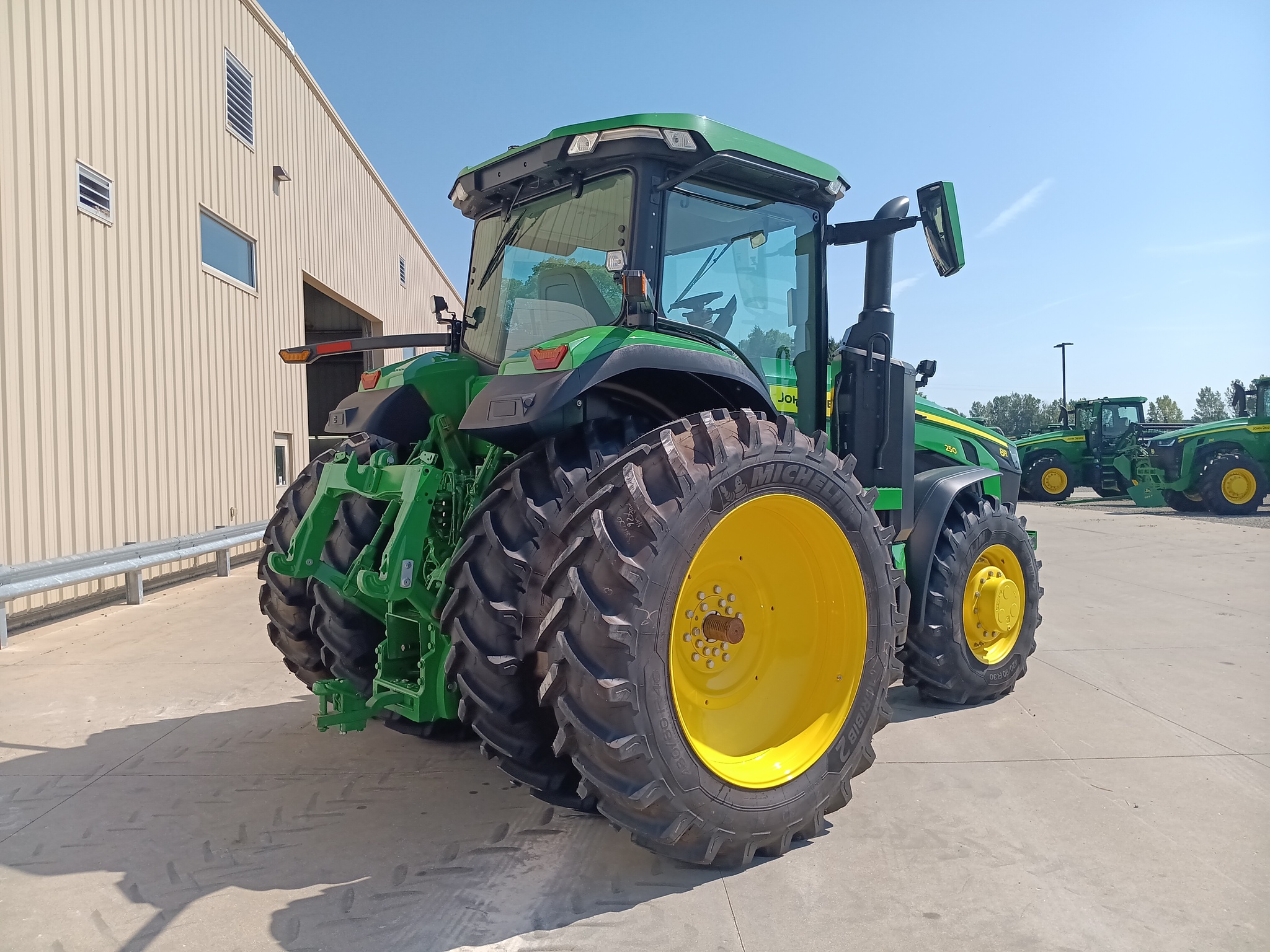 2024 John Deere 8R 250 Image 3