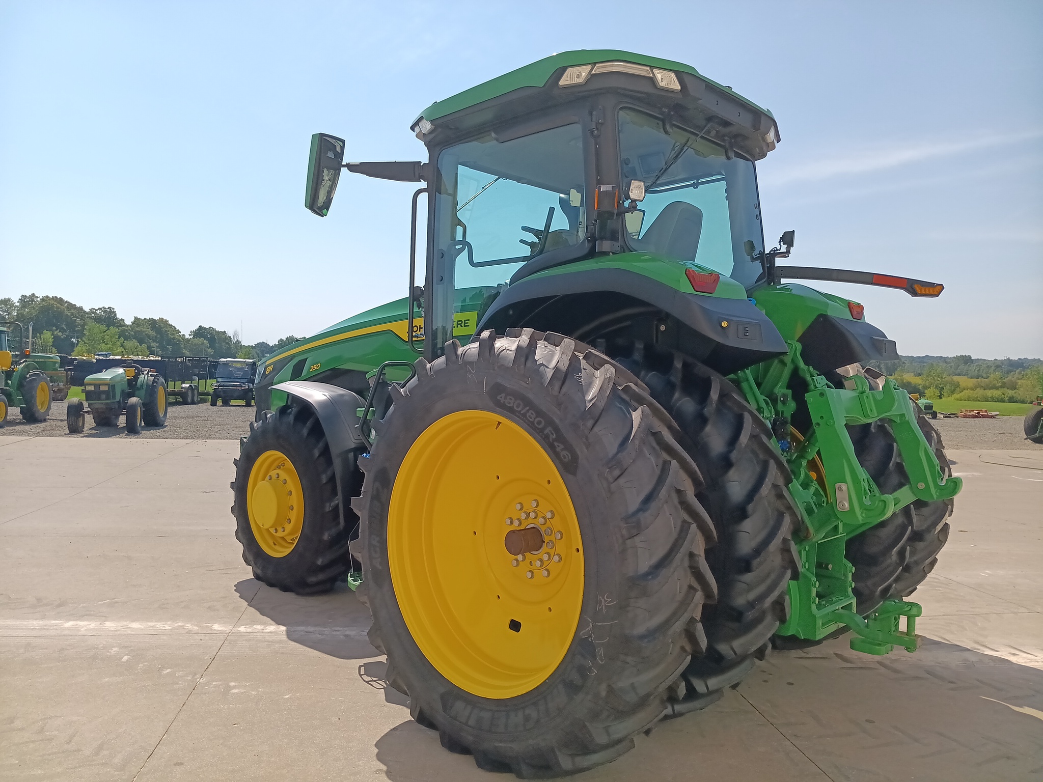2024 John Deere 8R 250 Image 5