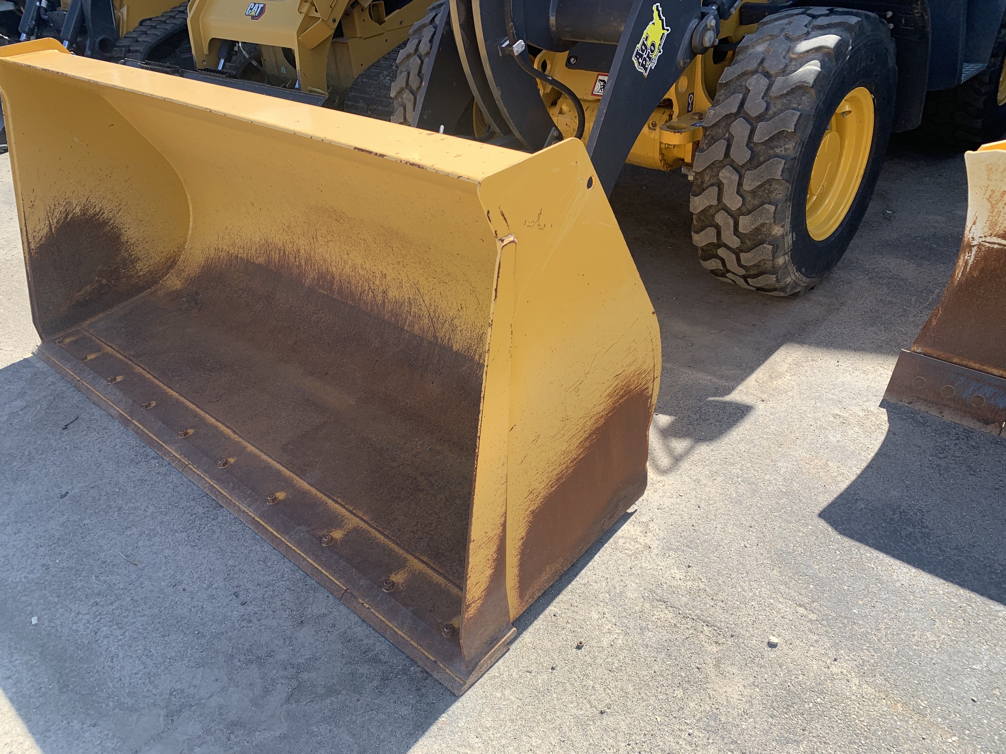 2021 John Deere 244L Image 16