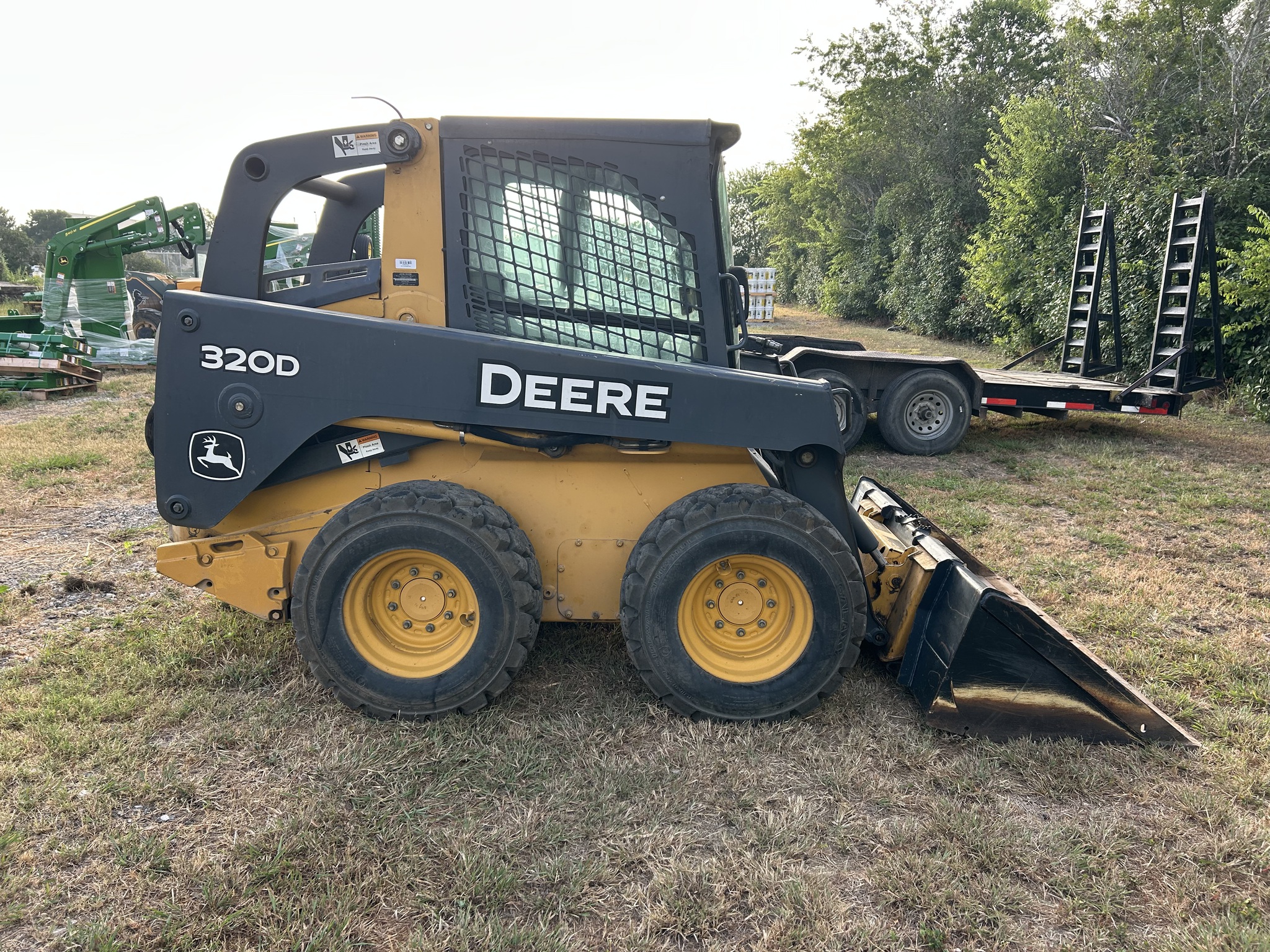 2013 John Deere 320D Image 8