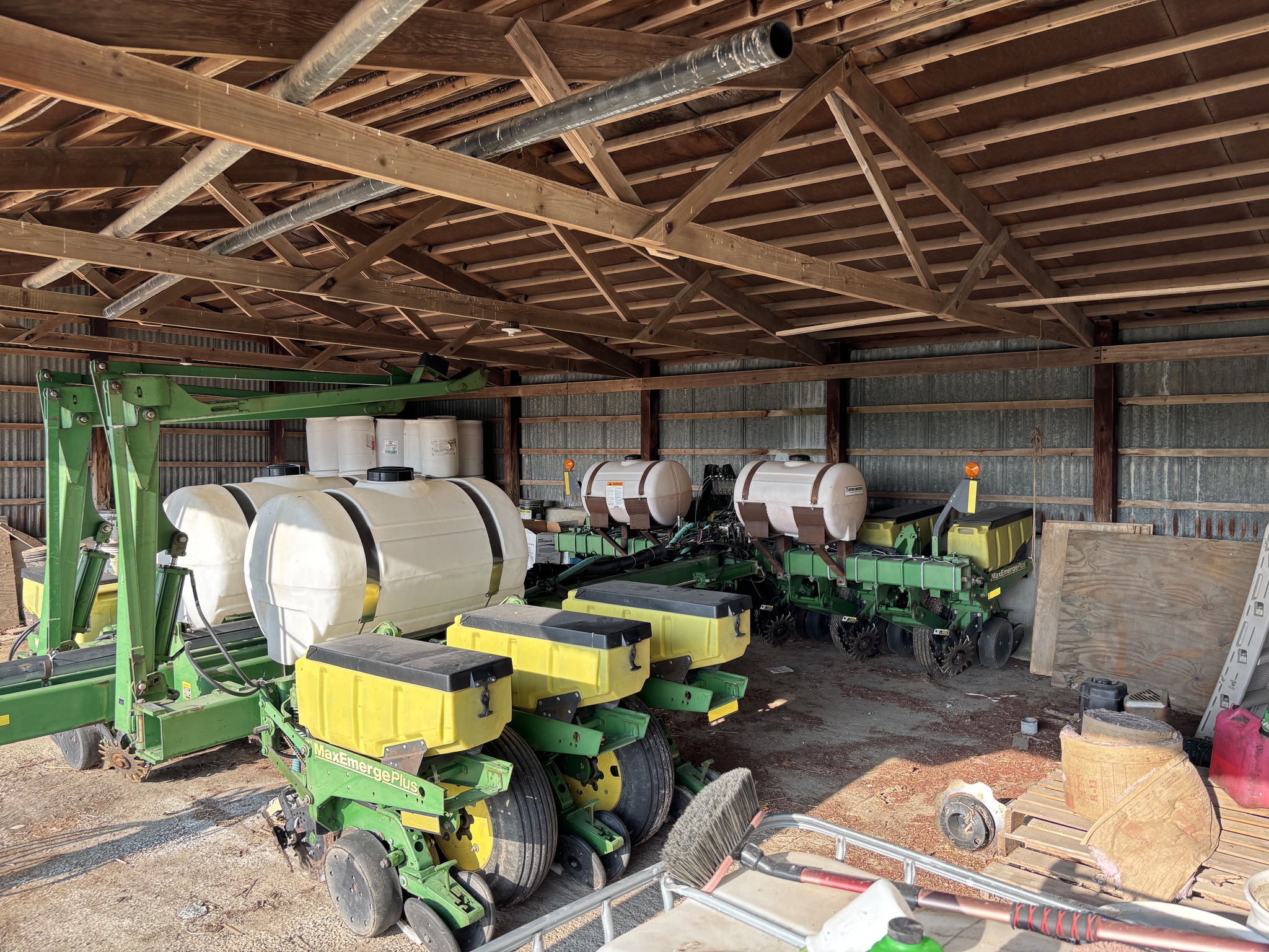 2002 John Deere 1770 Image 3