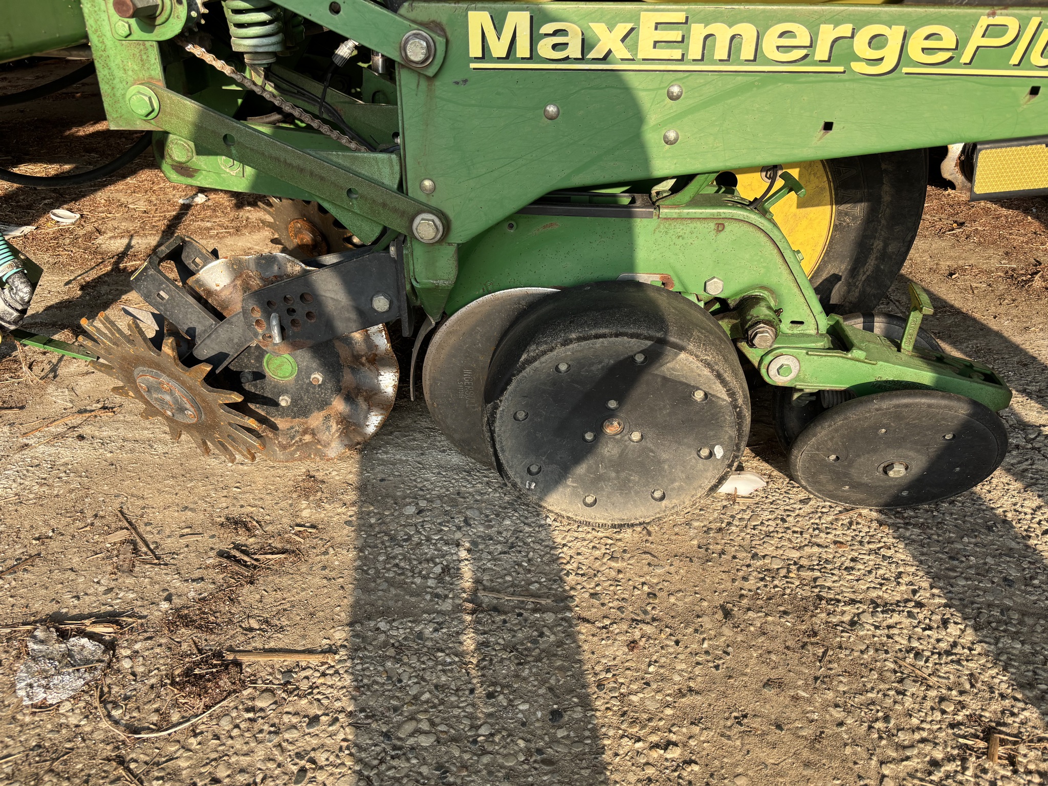 2002 John Deere 1770 Image 12