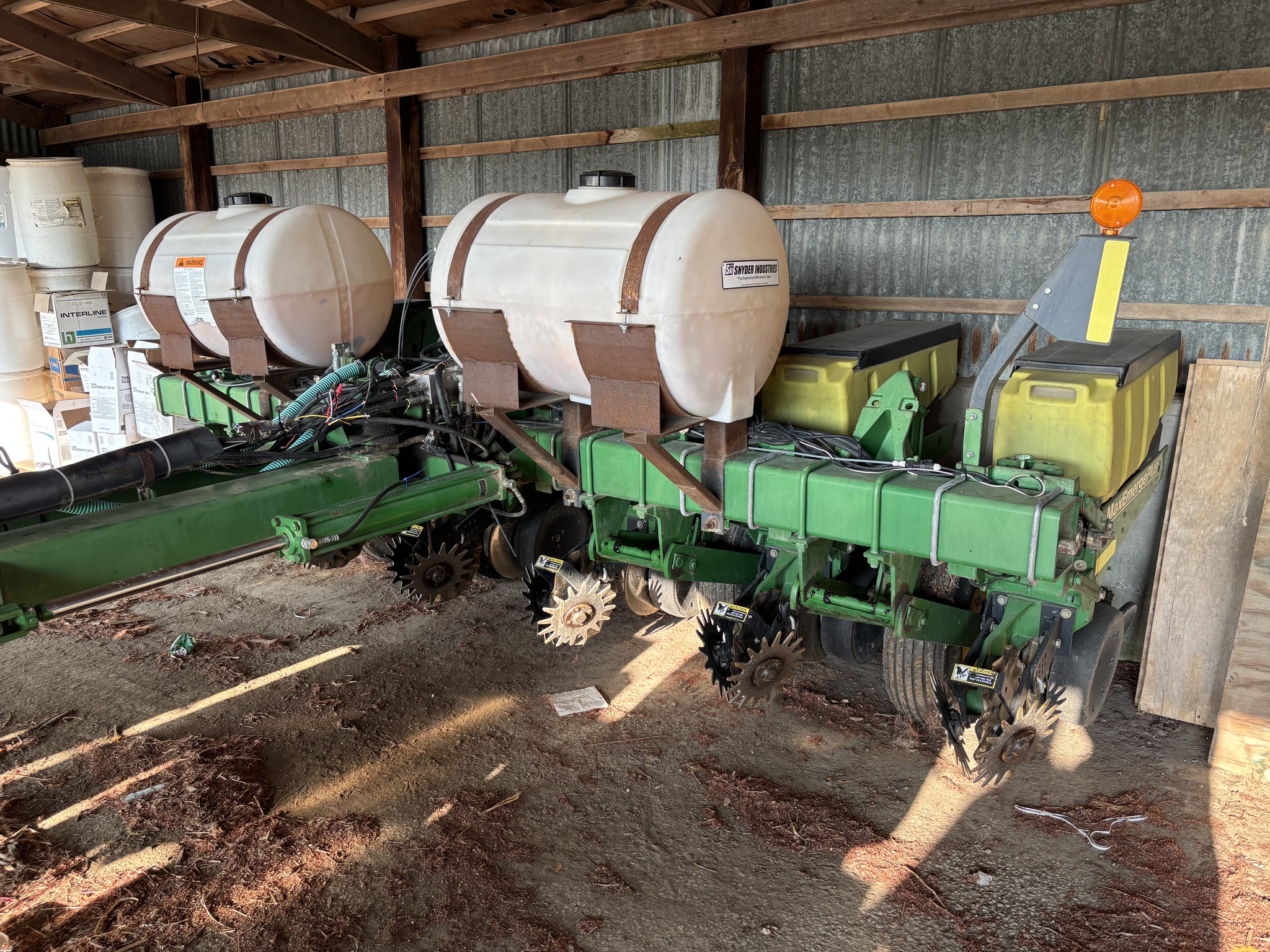 2002 John Deere 1770 Image 11