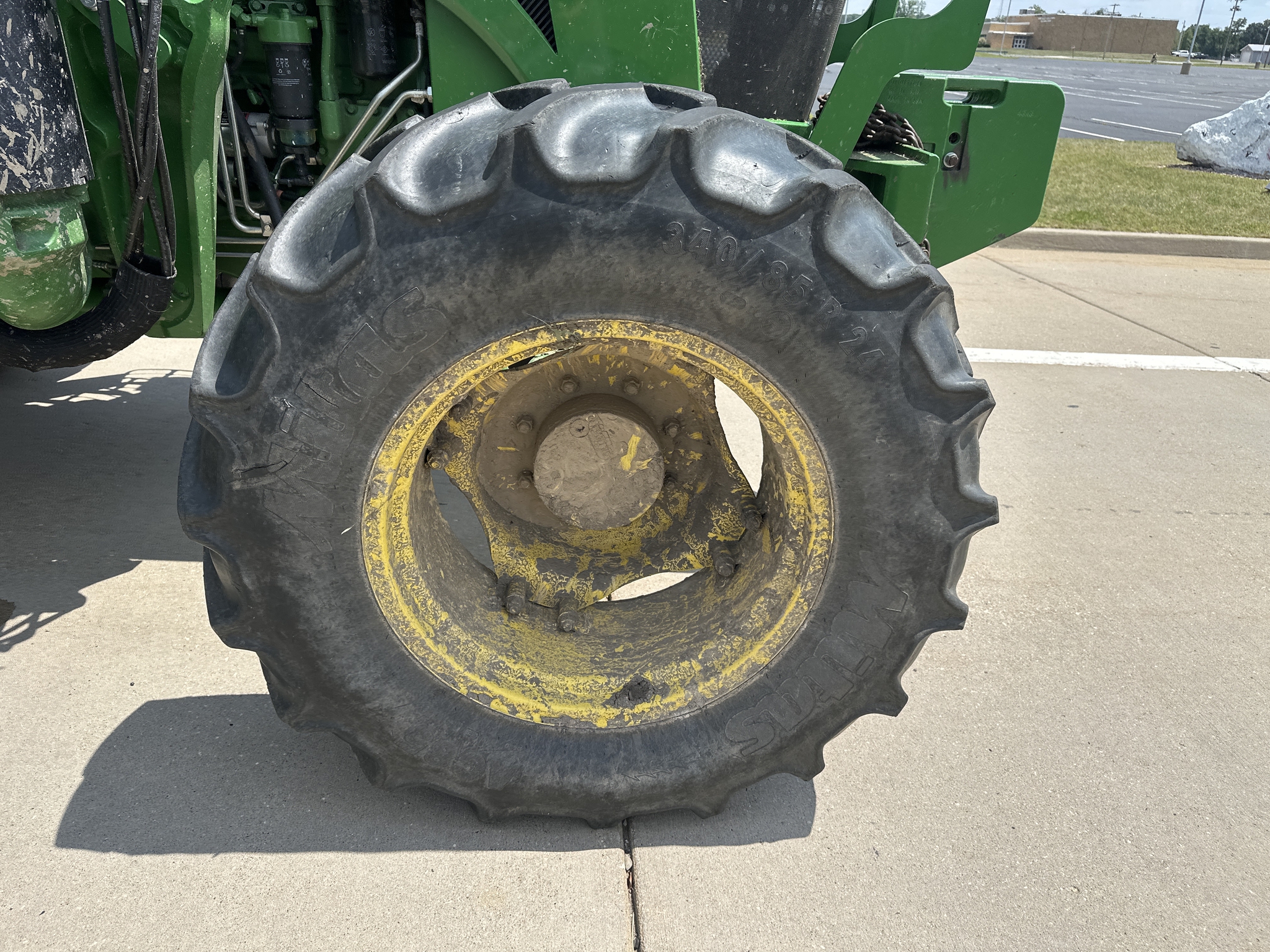 2023 John Deere 6120E Image 11