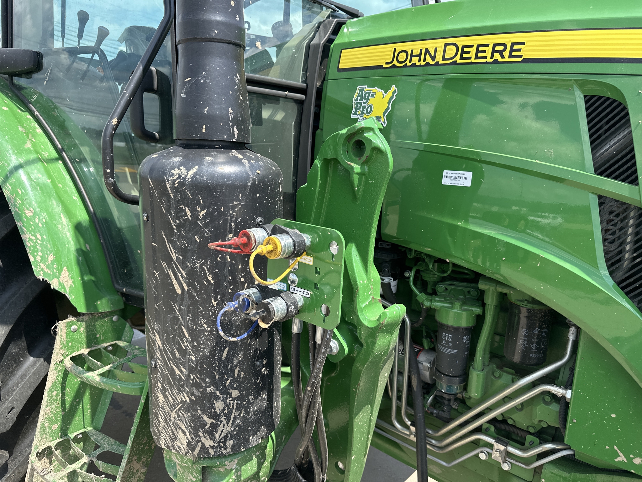 2023 John Deere 6120E Image 20