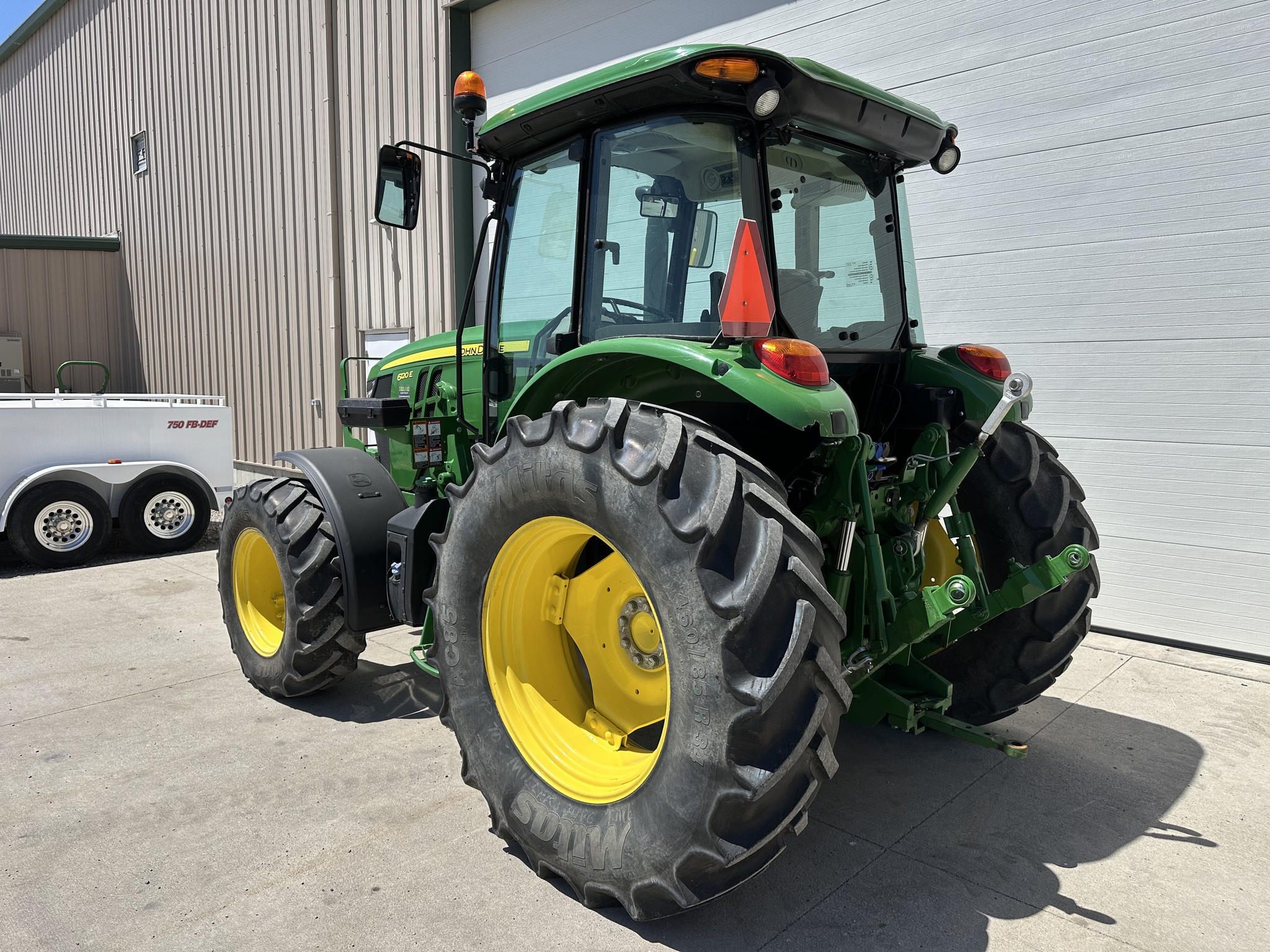 2023 John Deere 6120E Image 3