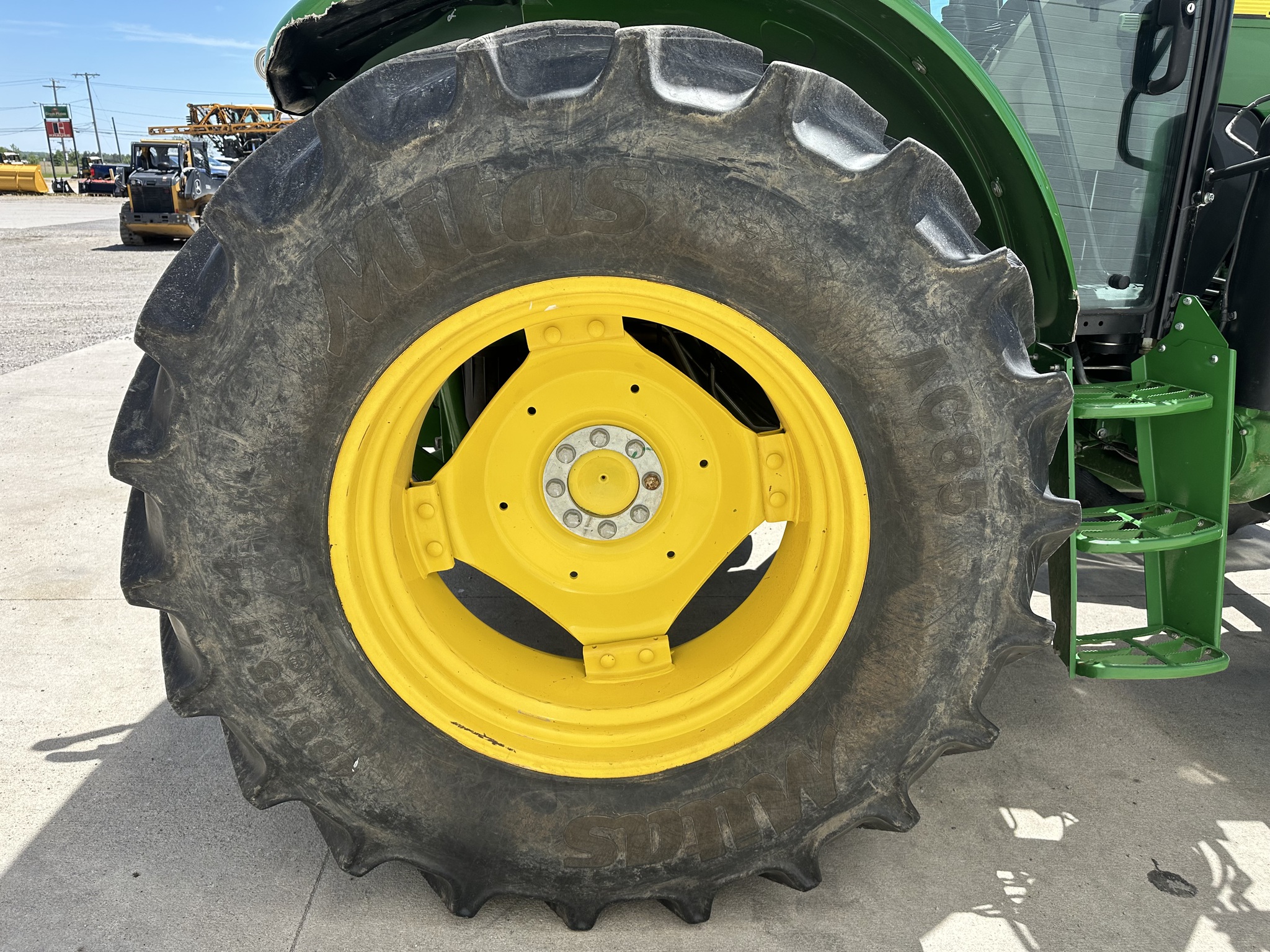 2023 John Deere 6120E Image 11