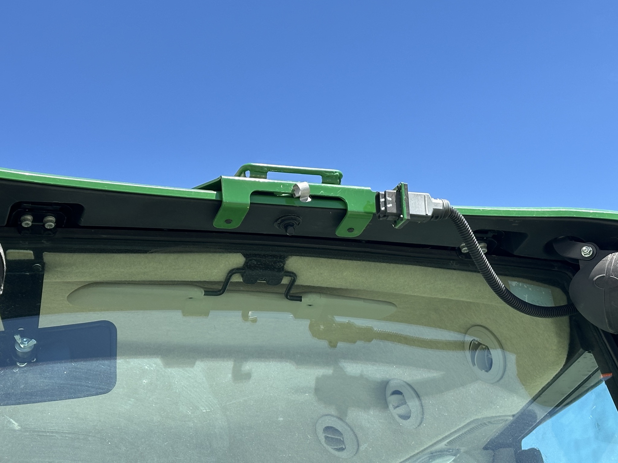2023 John Deere 6120E Image 20