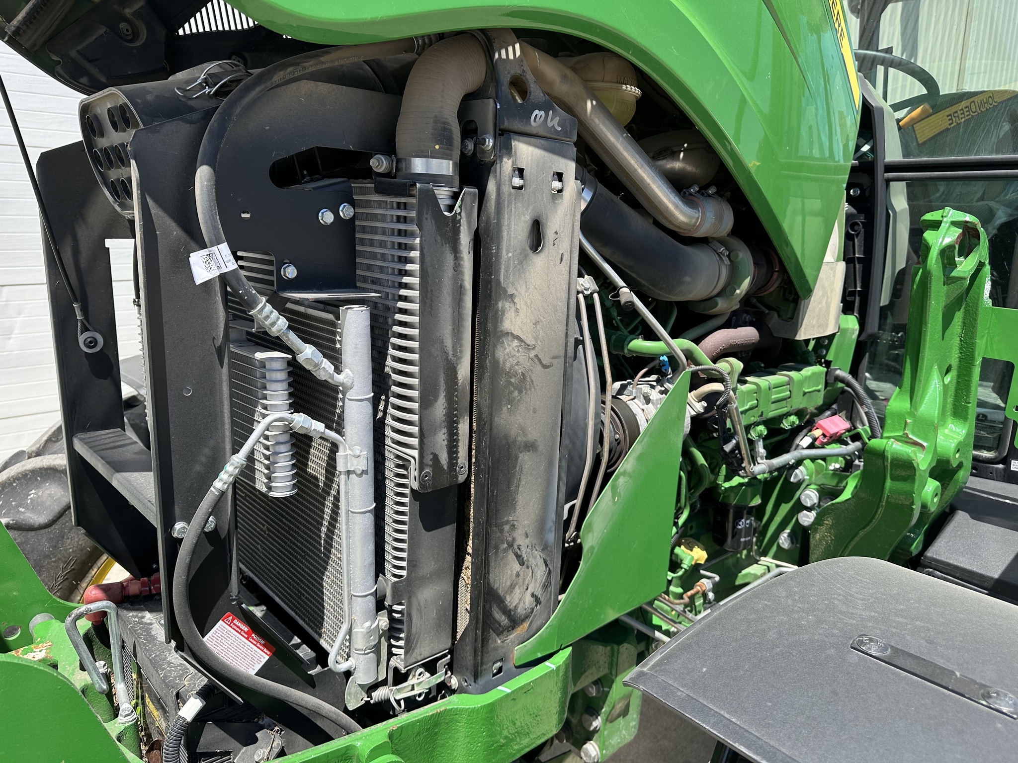 2023 John Deere 6120E Image 23
