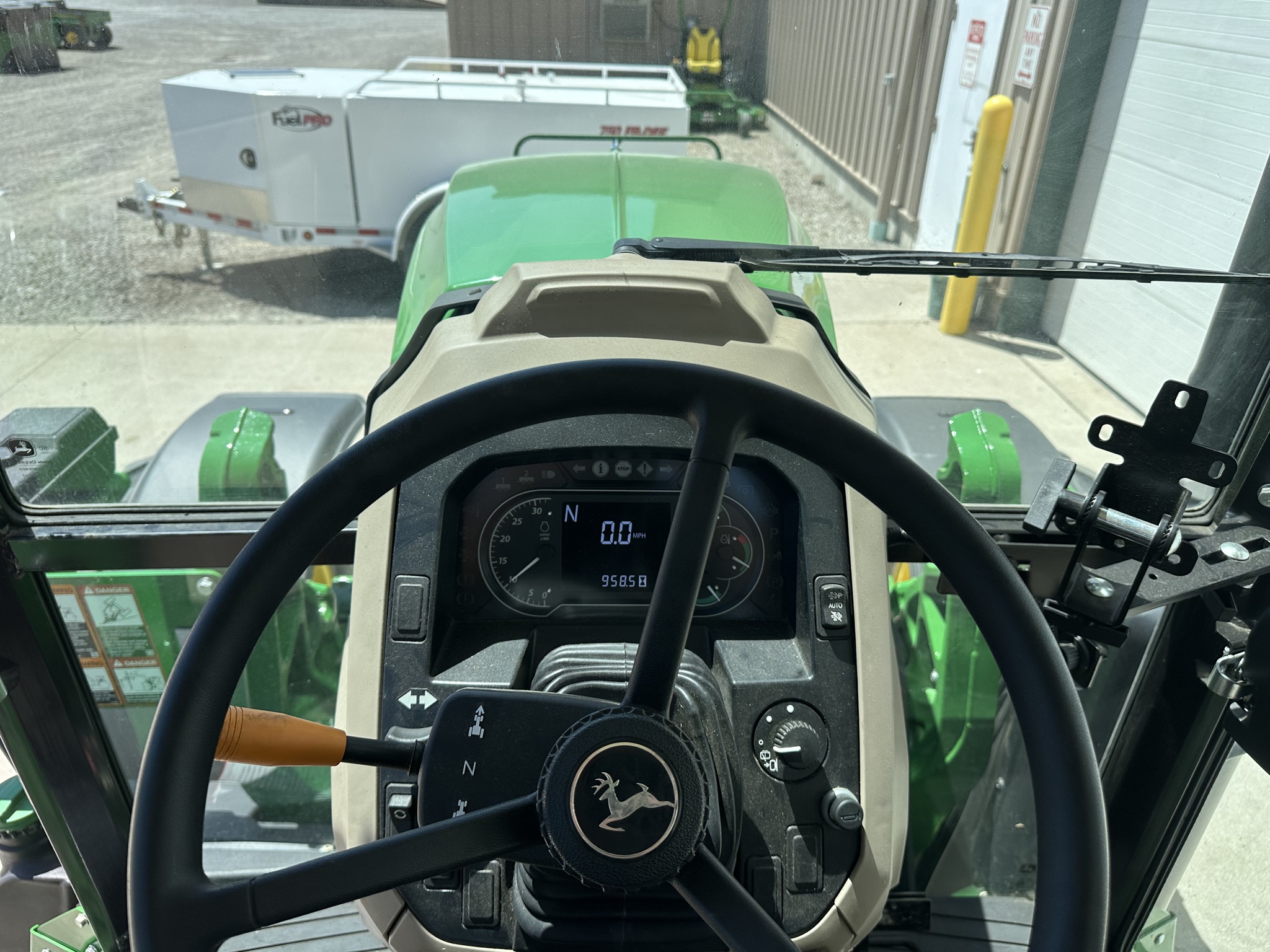 2023 John Deere 6120E Image 25