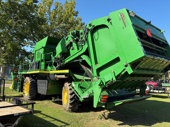 2014 John Deere 7760 Photo 6