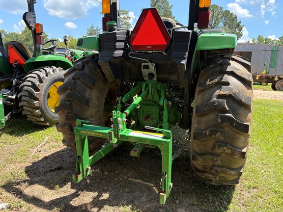 2020 John Deere 4044M Photo 4