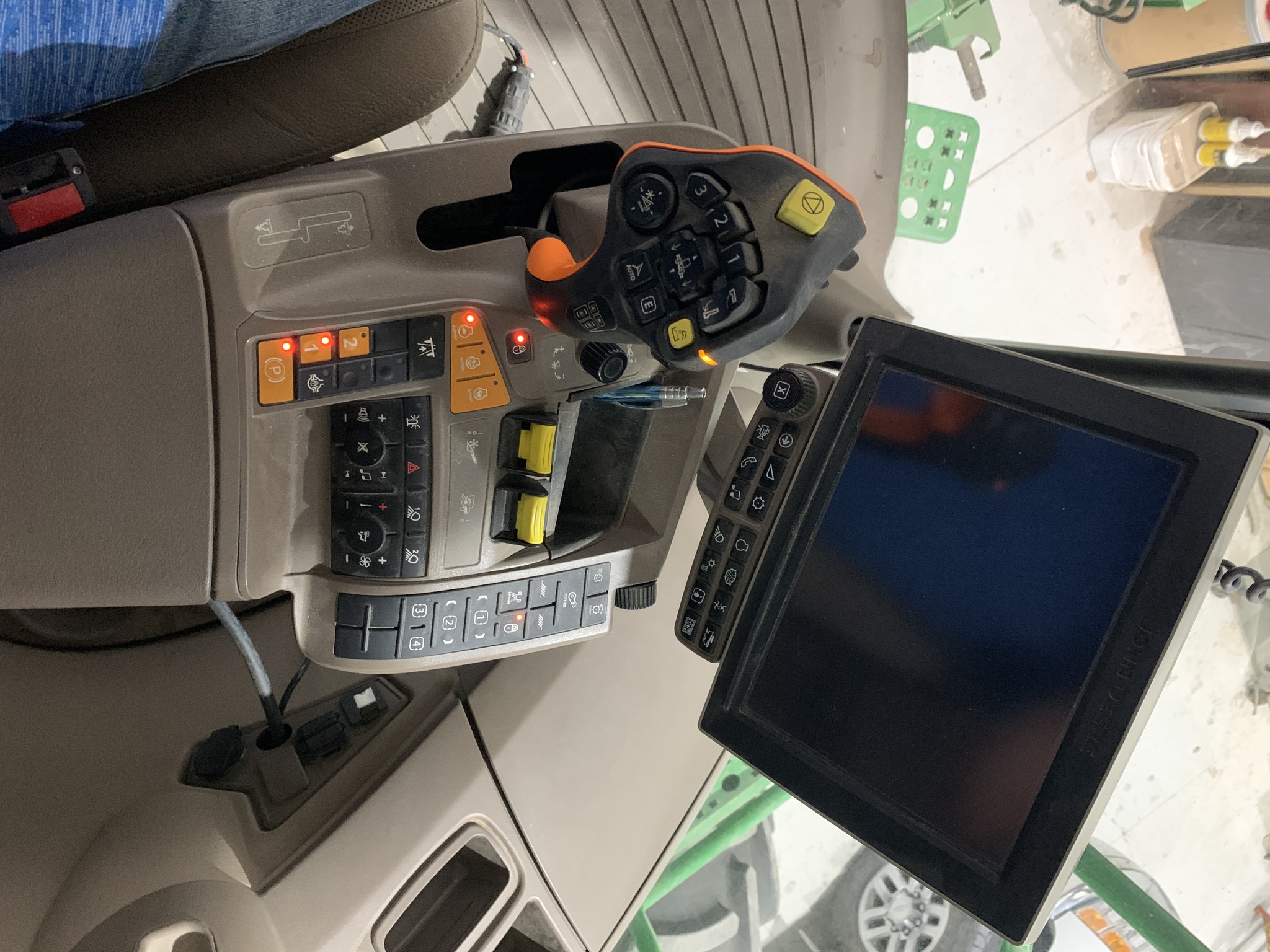2019 John Deere S780 Image 10