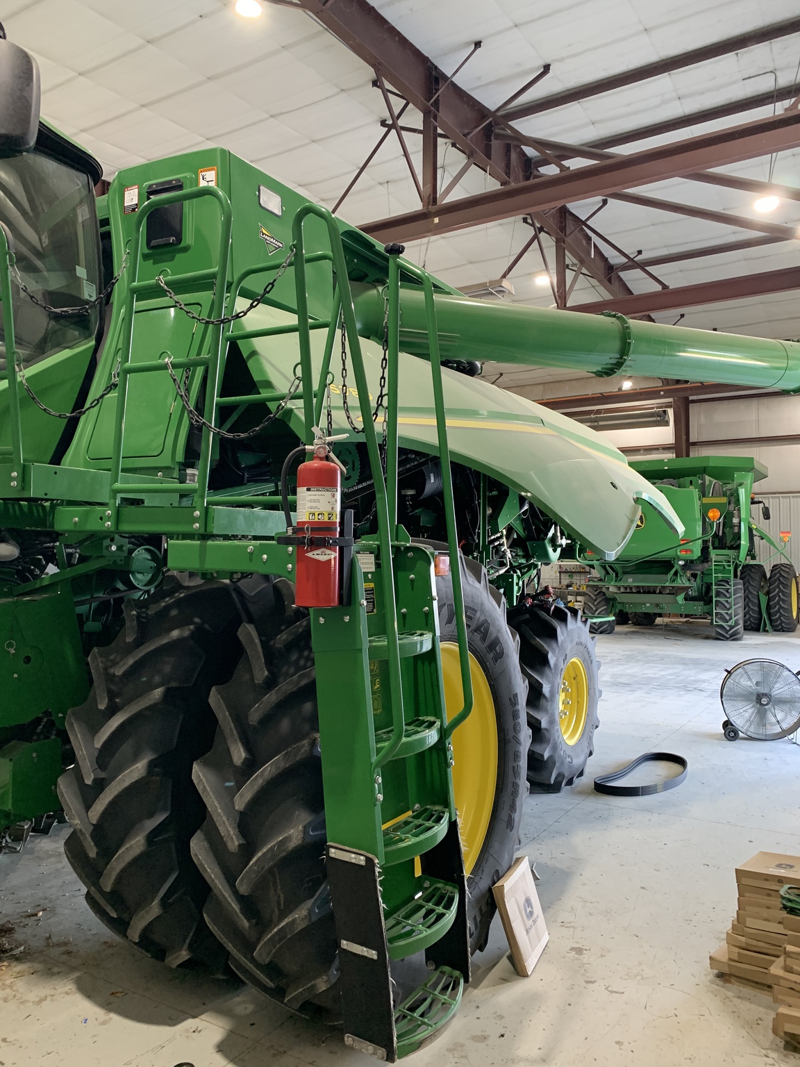 2019 John Deere S780 Image 8