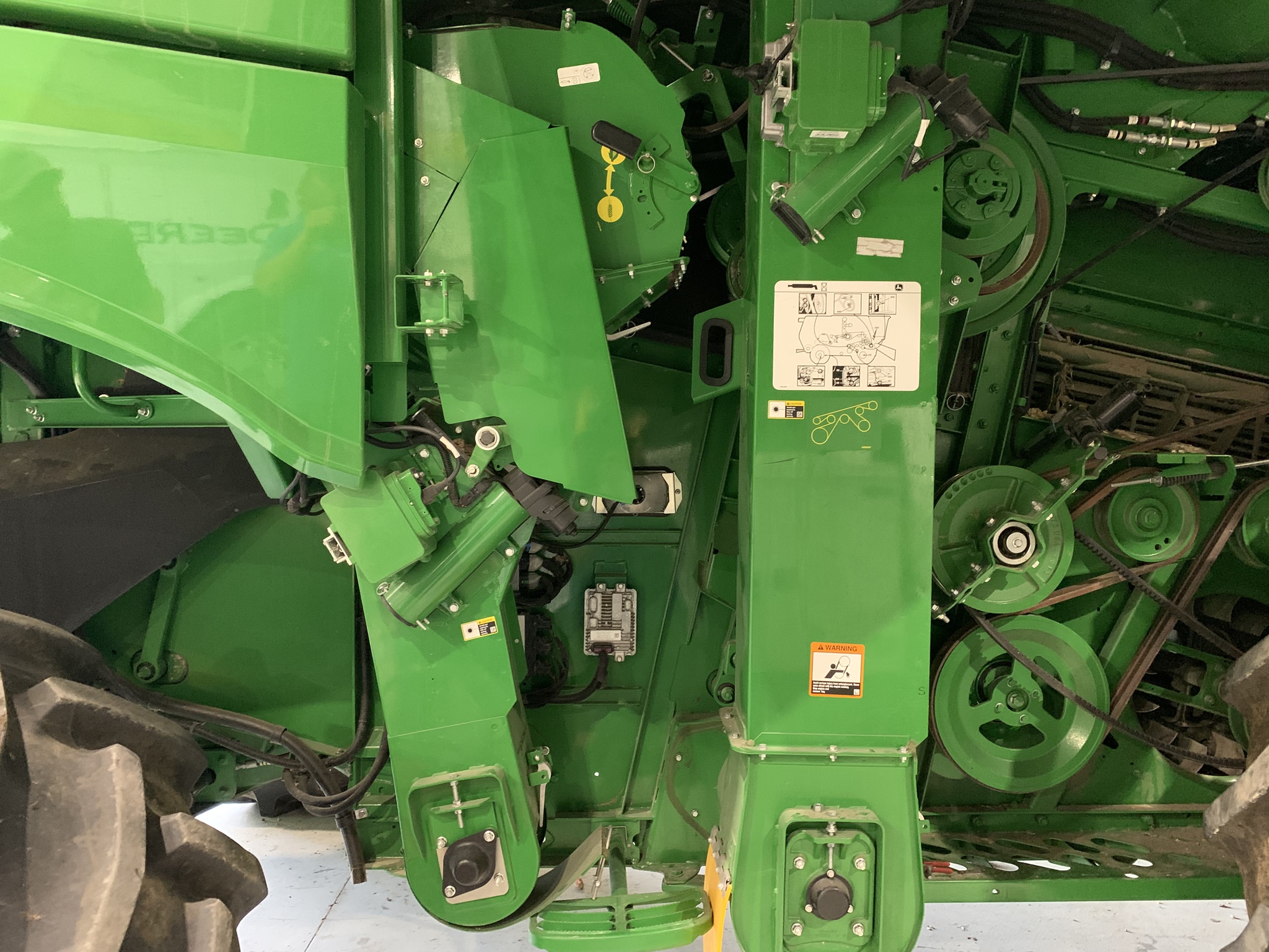 2019 John Deere S780 Image 4