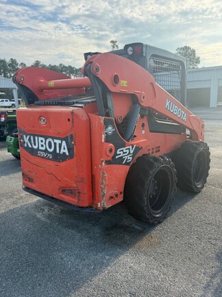 2017 Kubota SSV75 Picture 4 2017 Kubota SSV75-4