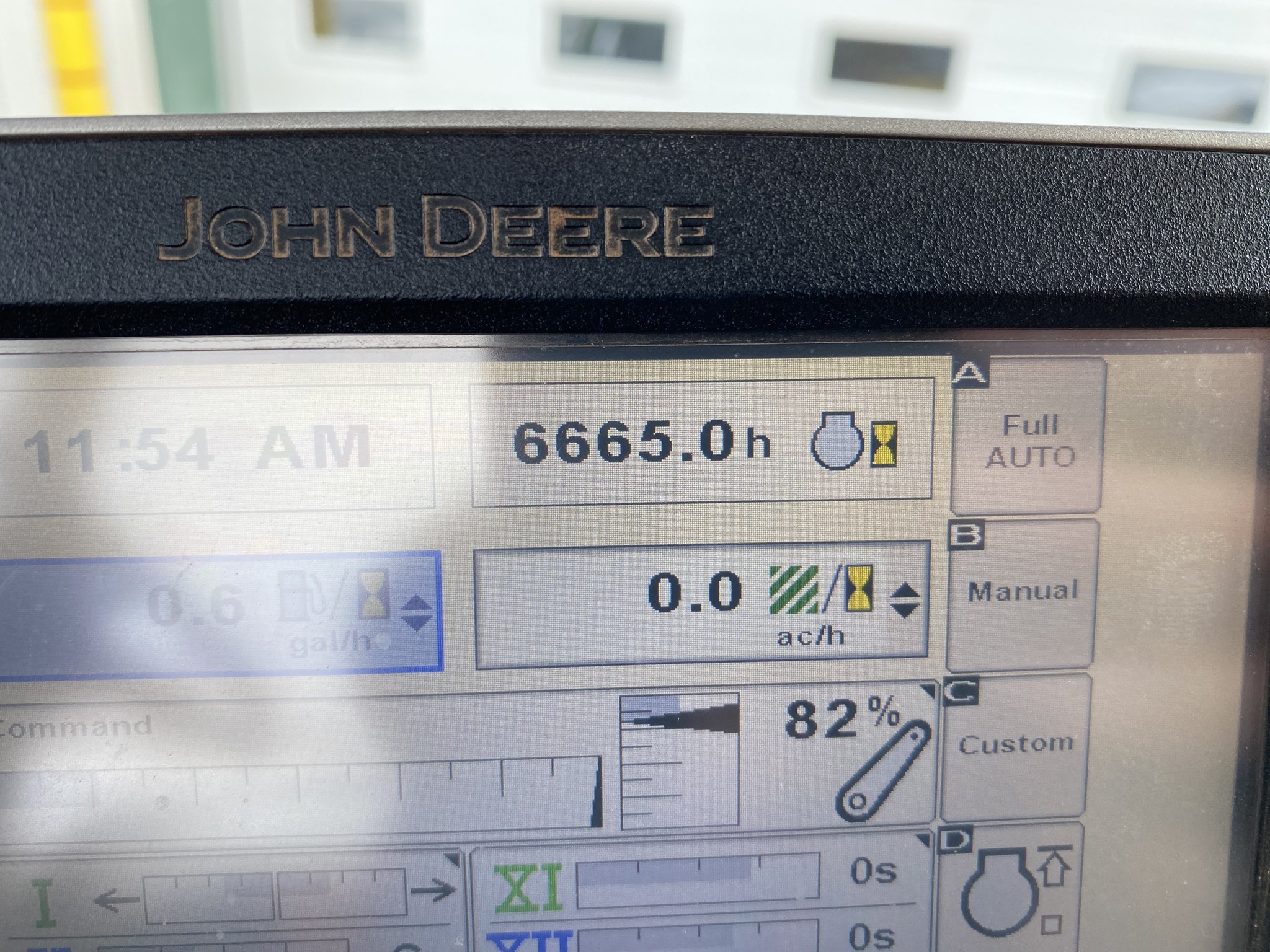 2014 John Deere 6125R Image 18