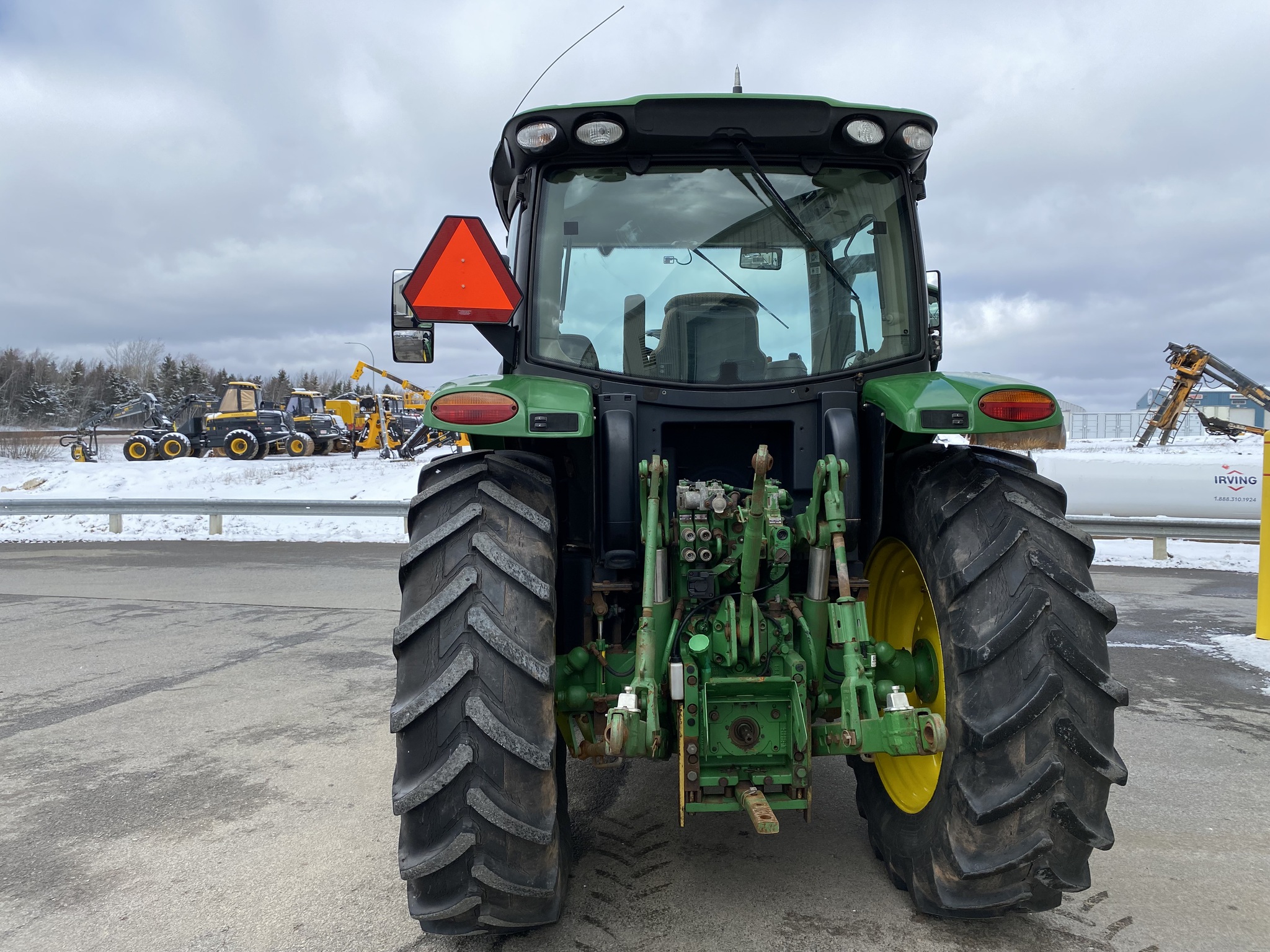 2014 John Deere 6125R Image 6