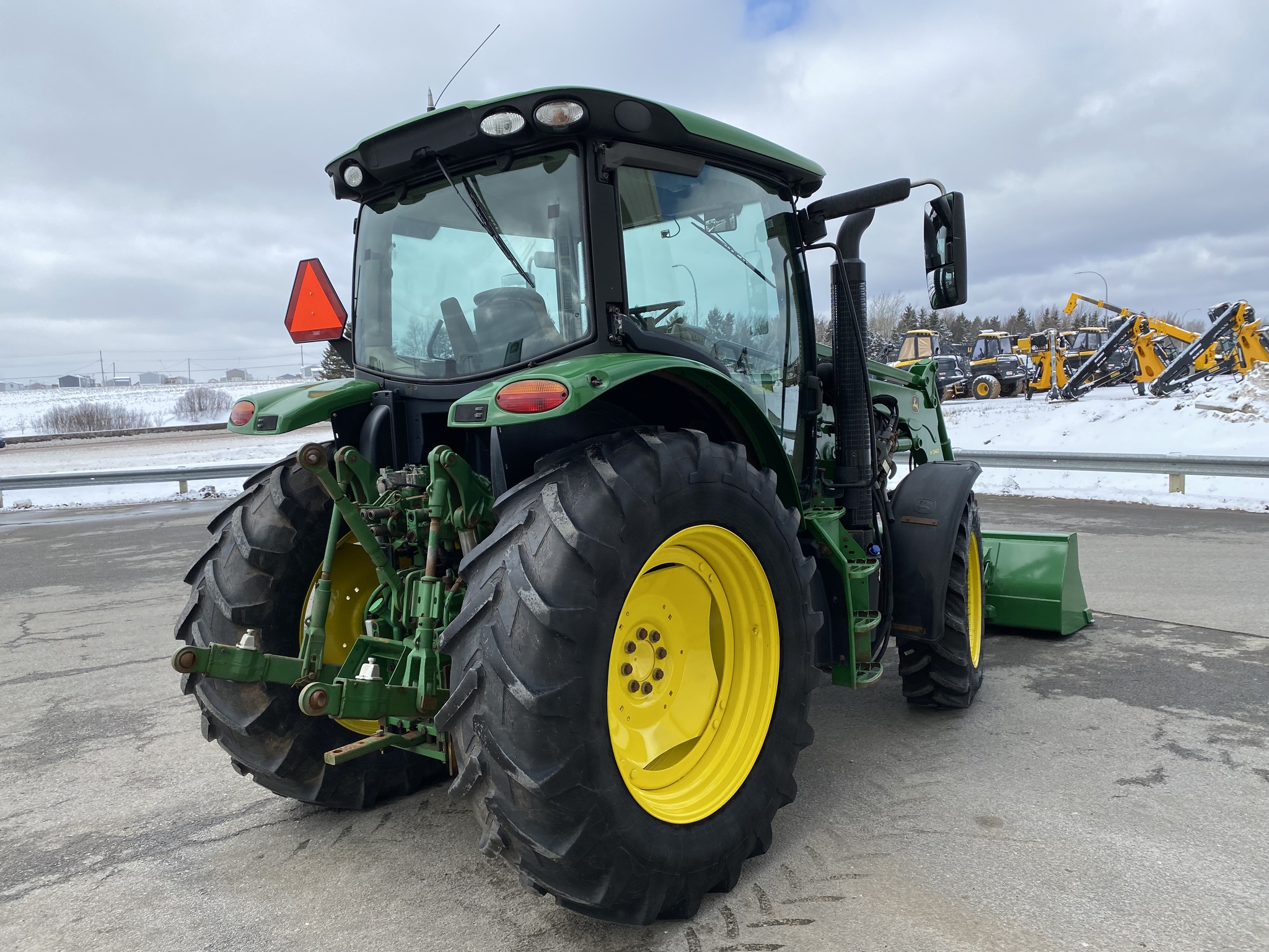 2014 John Deere 6125R Image 7