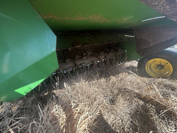 Used 2012 John Deere 835 Mower Conditioners at Horizon Ag & Turf in Falher, AB - Photo4