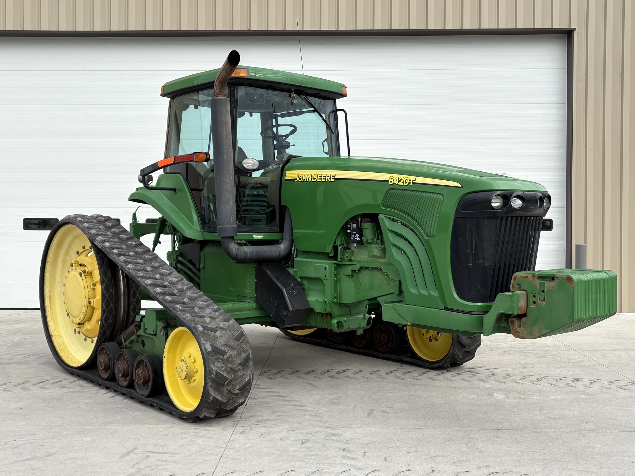 2003 John Deere 8420T Image 1