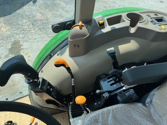 2023 John Deere 5067E