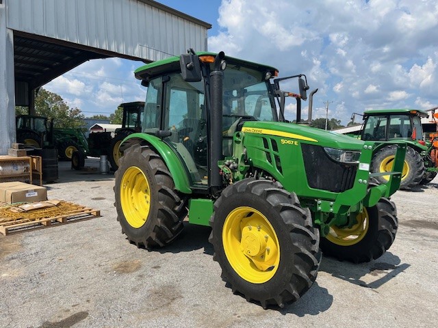 2023 John Deere 5067E