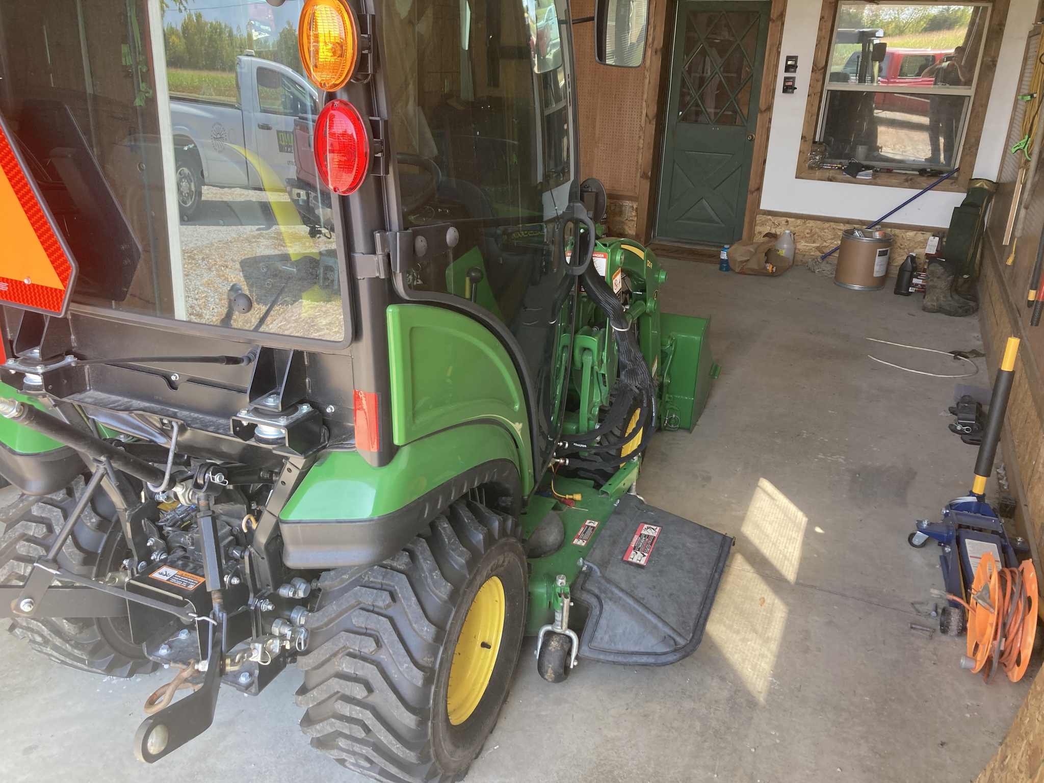 2020 John Deere 1025R Image 3