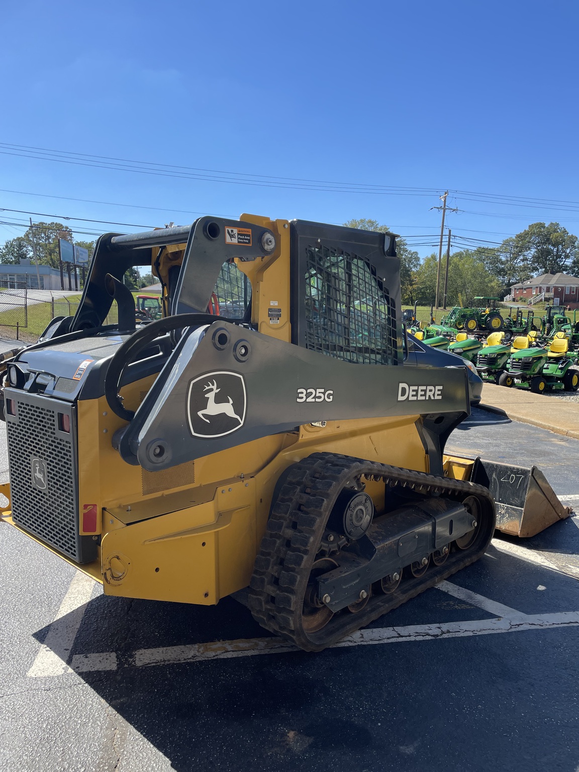 2022 John Deere 325G Image 3
