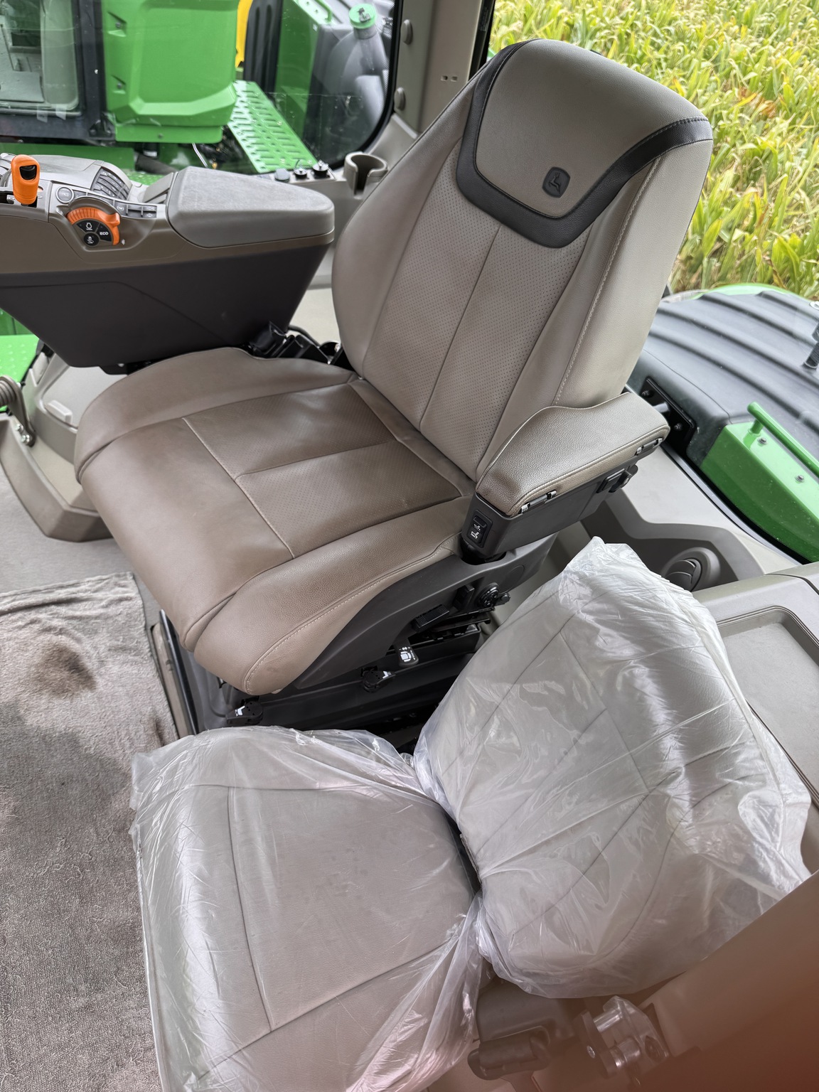 2024 John Deere 9RX 640 Image 9