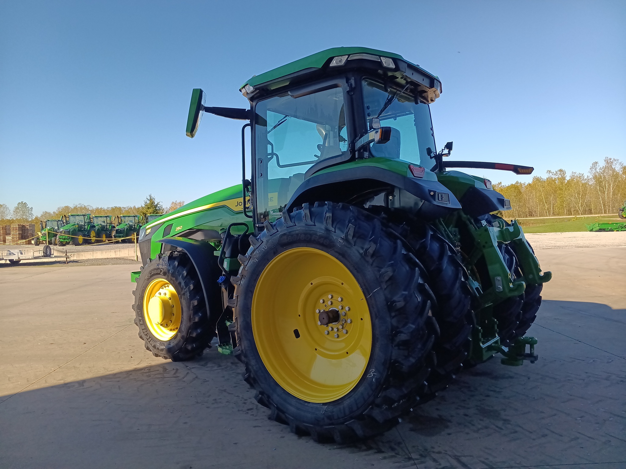 2024 John Deere 8R 250 Image 6
