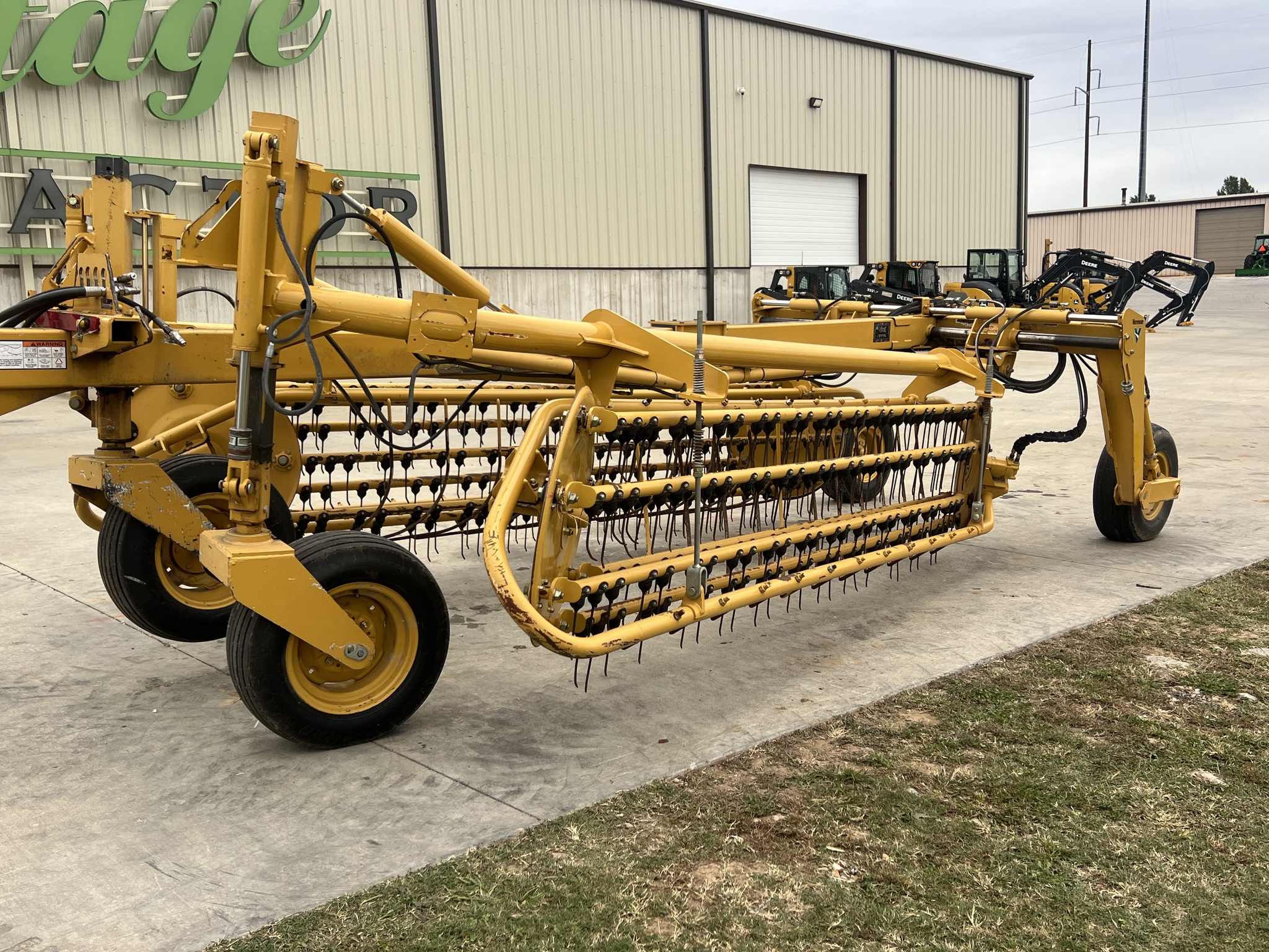  2019 Vermeer R2800 at Heritage Tractor in Rogersville, MO