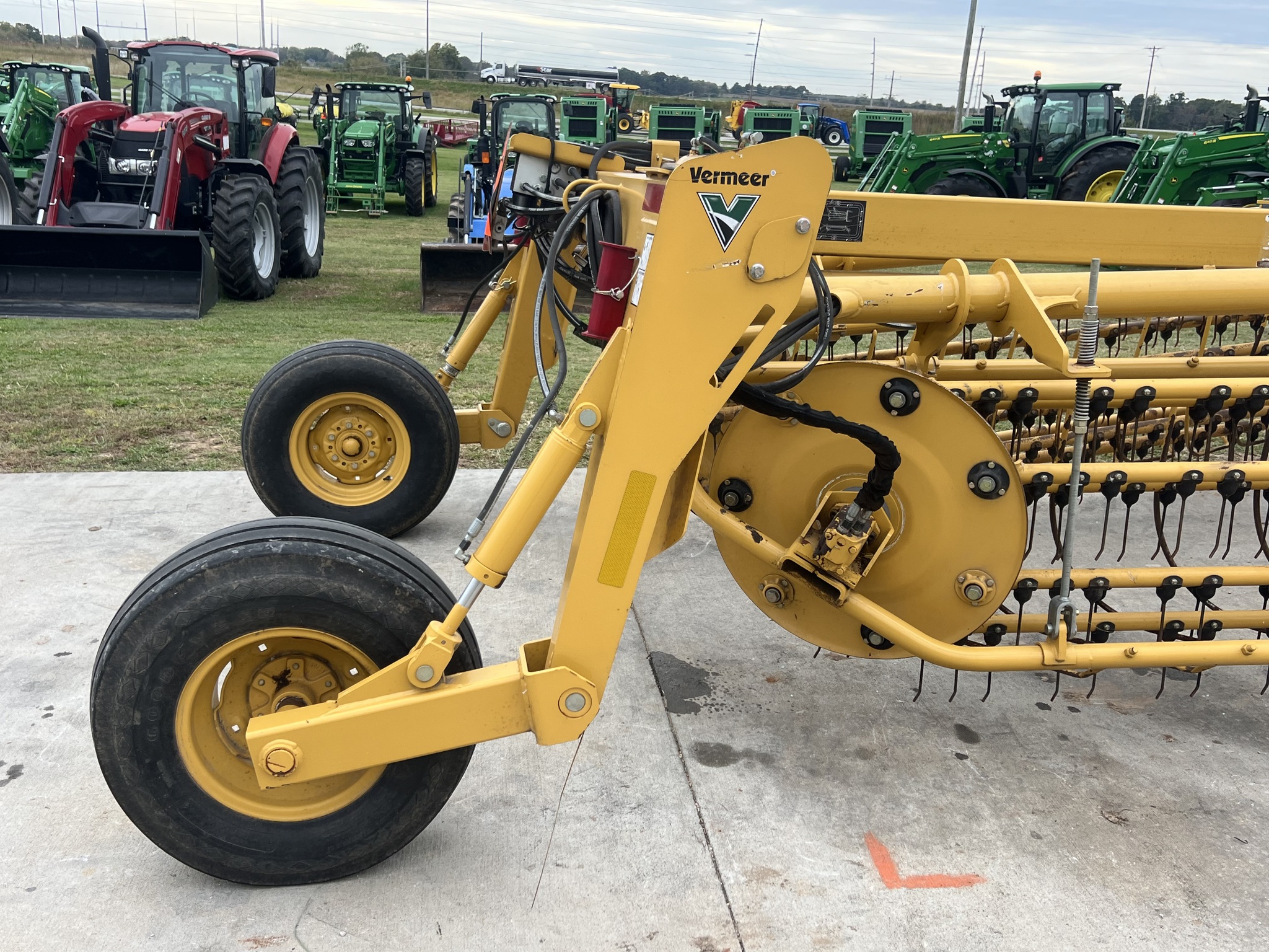  2019 Vermeer R2800 at Heritage Tractor in Rogersville, MO