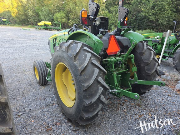 Photo of 2024 John Deere 5060E