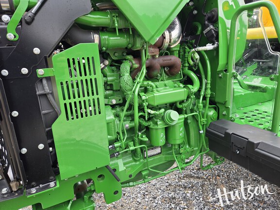 Photo of 2024 John Deere 5060E