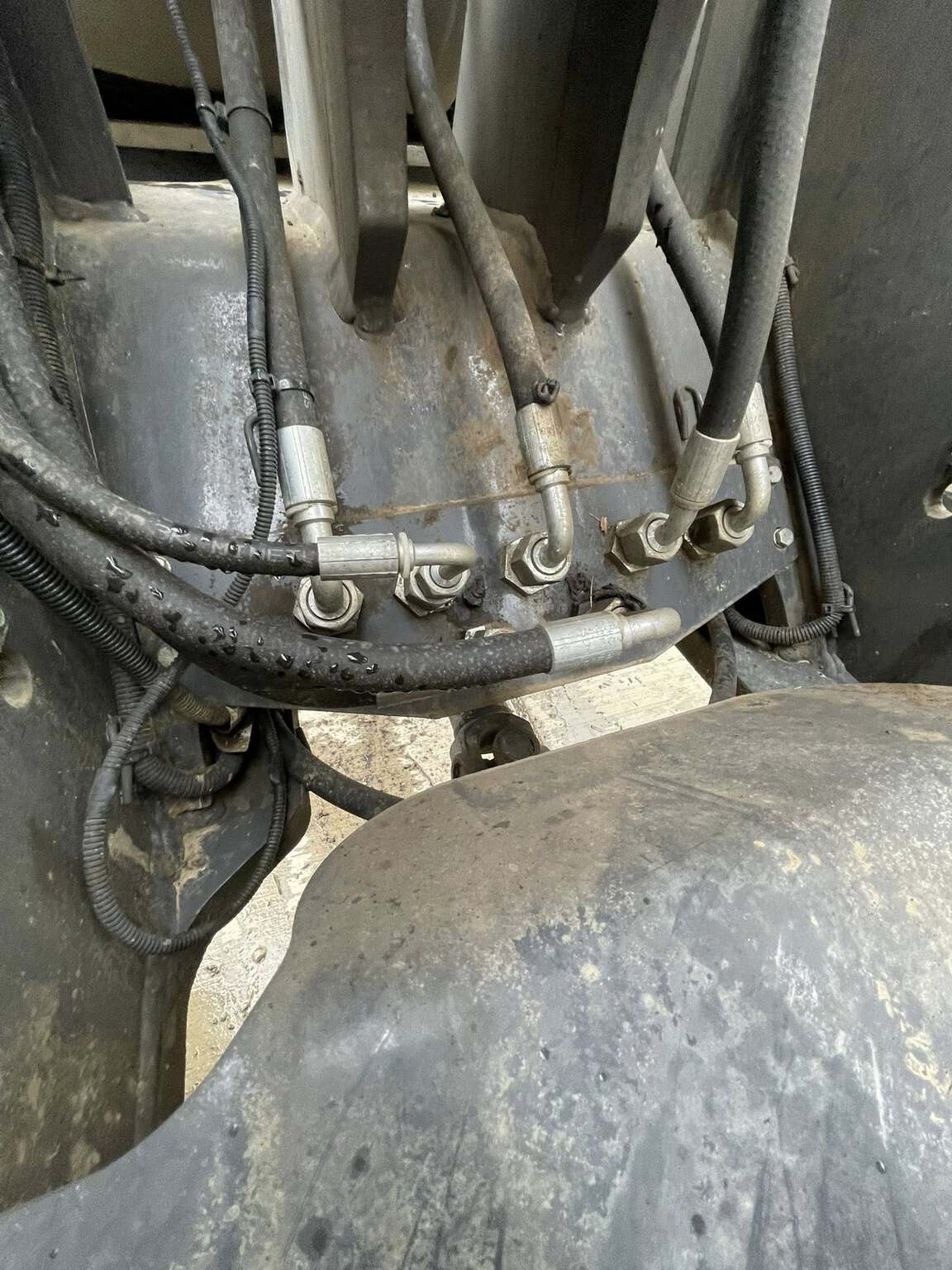 2021 Case 121F Image 16