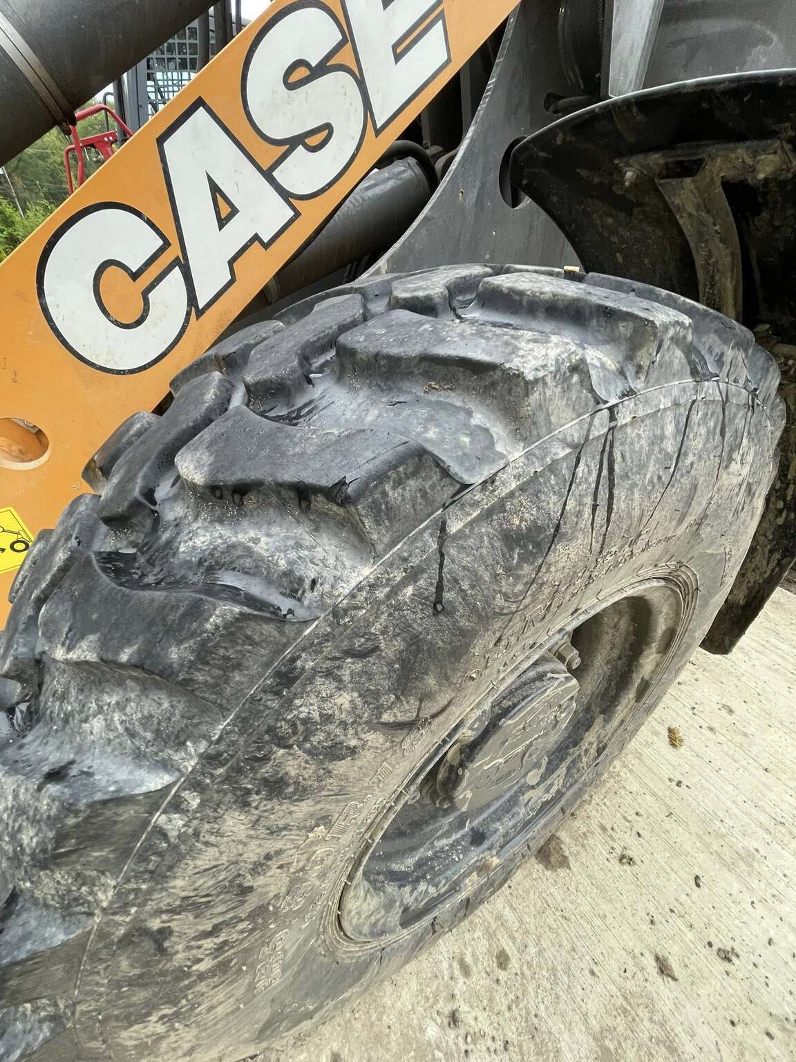 2021 Case 121F Image 30