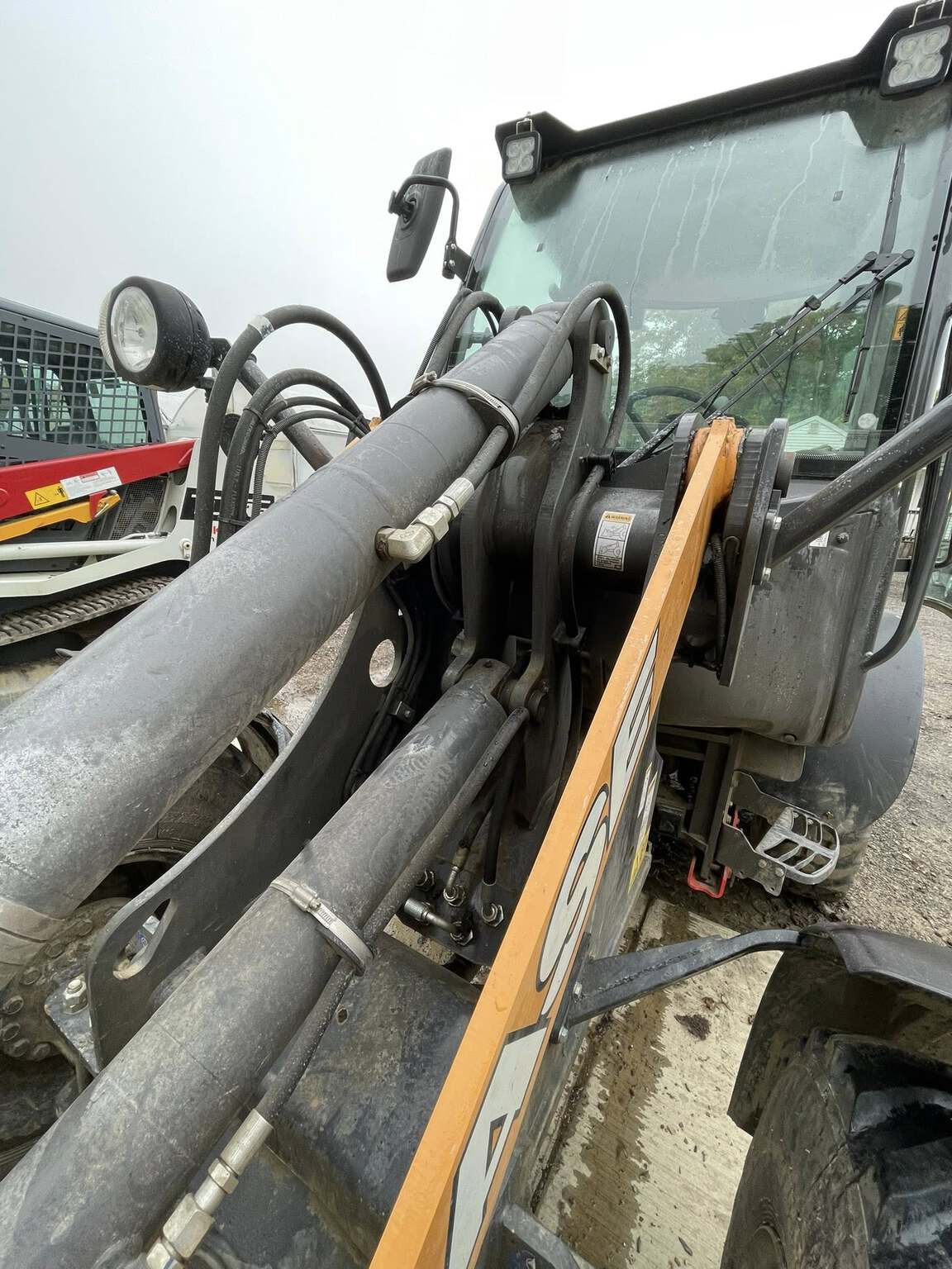 2021 Case 121F Image 23