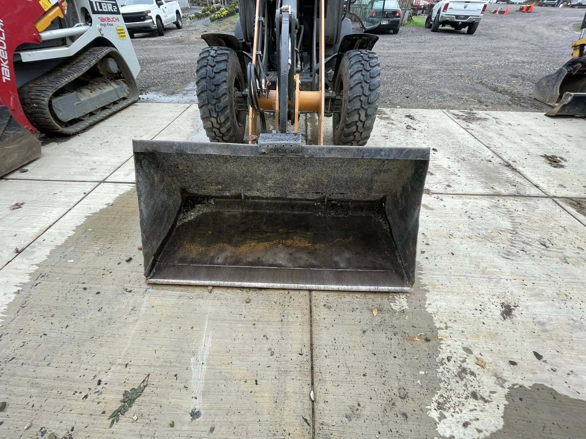 2021 Case 121F Image 10