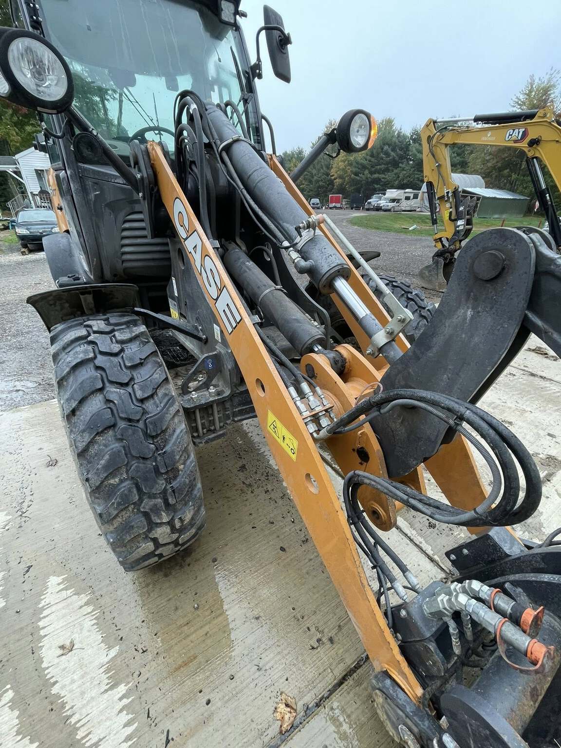 2021 Case 121F Image 12