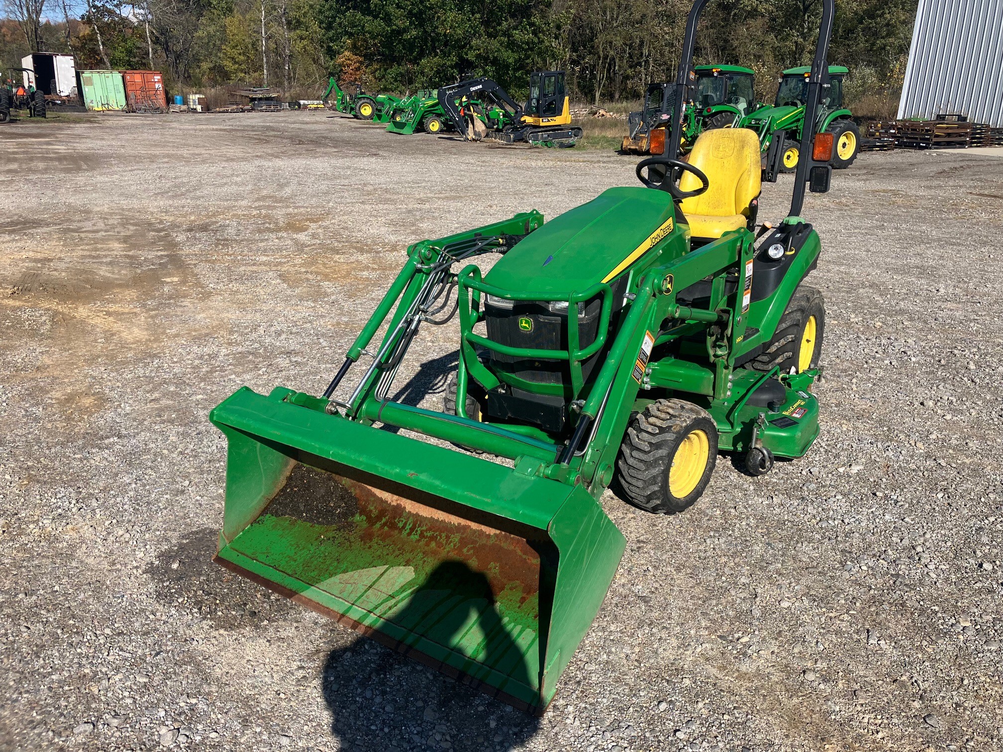 2014 John Deere 1025R Image 1